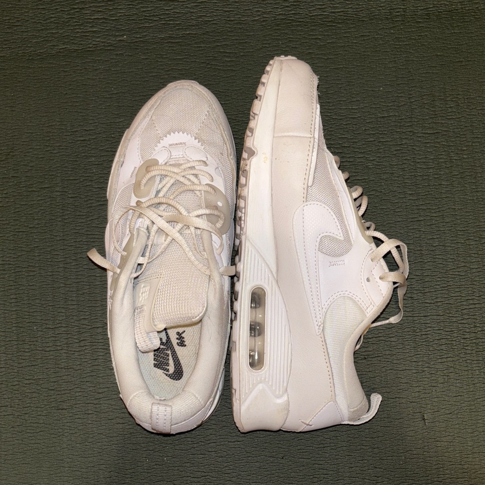 Nike Women's Air Max 90 Futura